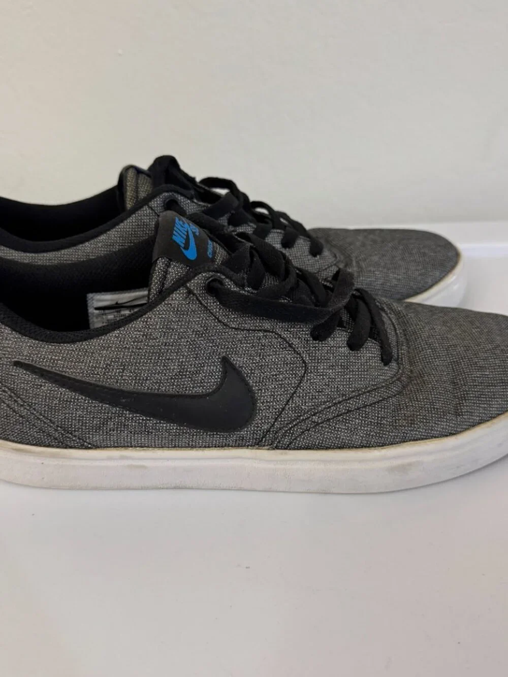 Nike SB Gray Textile Low Top Skate Sneakers | Size 11